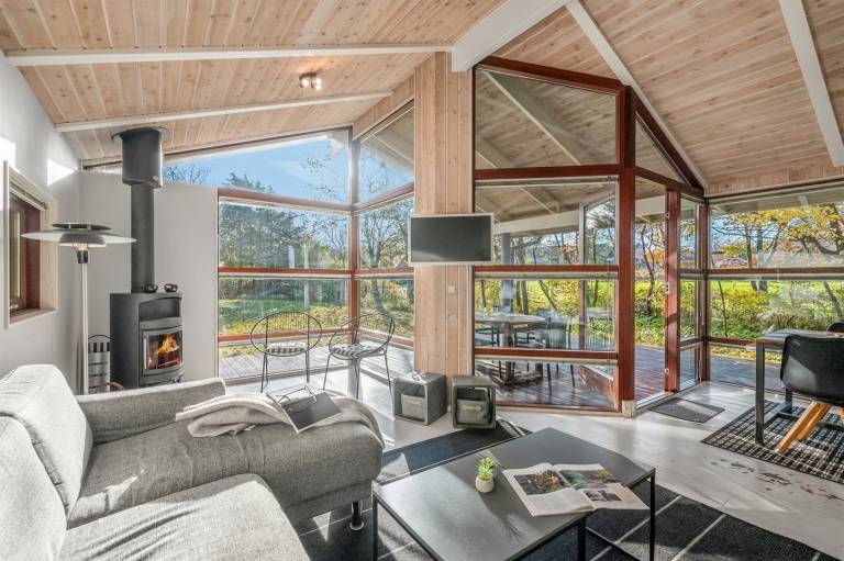 House with barbeque, sauna & hot tub — photo 2