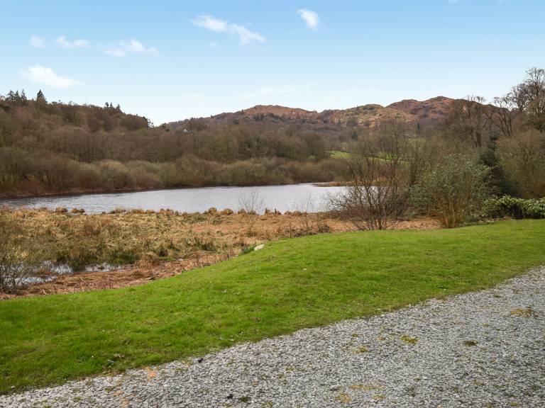 Child-friendly lovely cottage | River view | Pet-friendly — photo 2