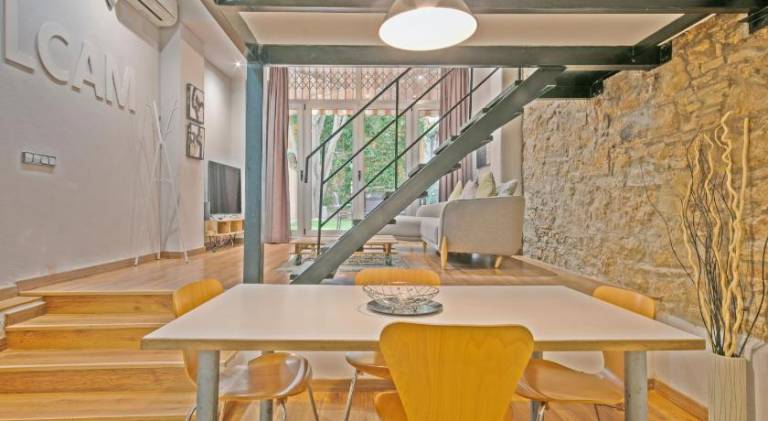 Fully equipped holiday apartment with patio | Near Sagrada Família | Dogs allowed — photo 4