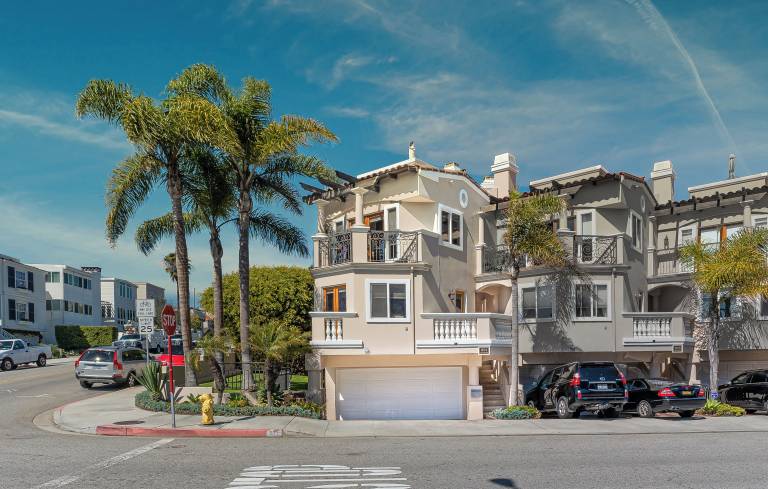 Casa Hermosa Beach