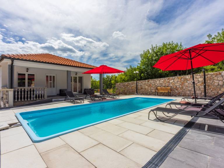 Apartment with terrace, pool & garden | Dogs allowed — photo 4