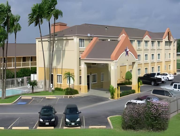 Super 8 By Wyndham Harlingen Tx in Harlingen, TX