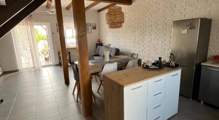 Holiday apartment with terrace, yard & barbecue — photo 3