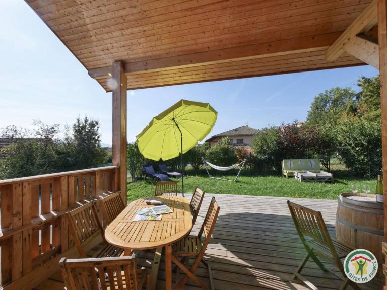 Gite with yard & terrace — photo 4