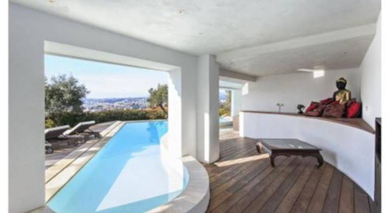 Villa with private pool, barbecue & hot tub — photo 5