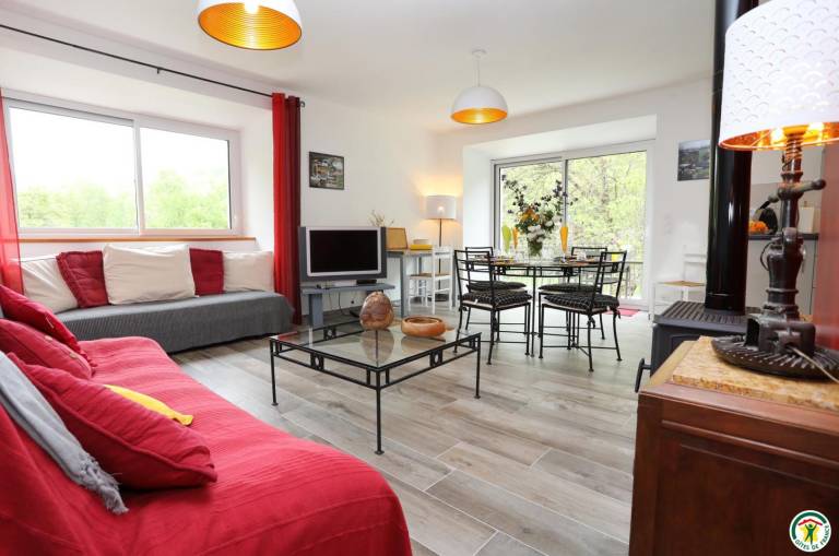 Gite with terrace & yard — photo 4