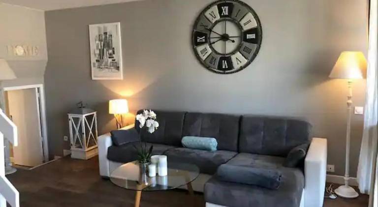 Apartment with 2 rooms for 5 persons — photo 2