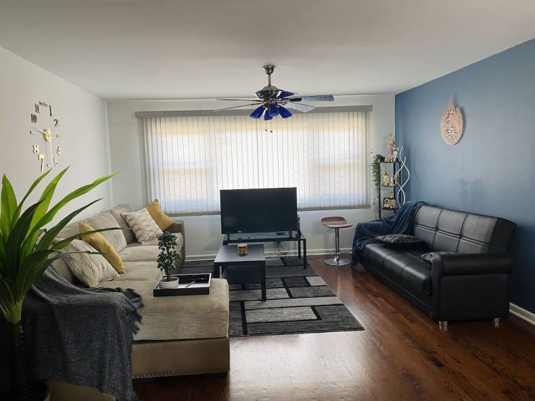 Apartment Evanston Township