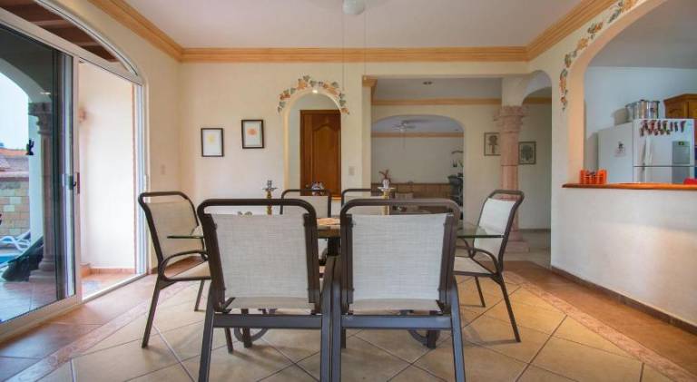 Vacation home with pool | Pets are welcome — photo 5