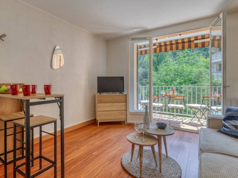 Holiday apartment with terrace — photo 4