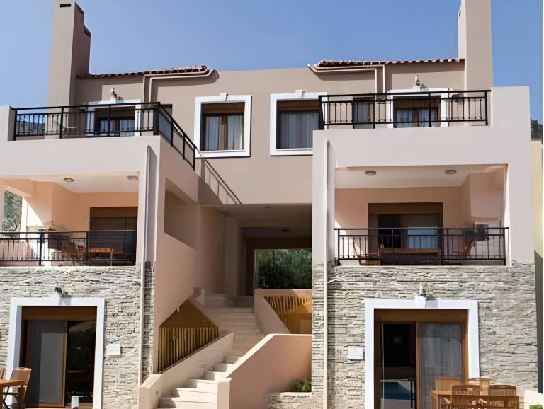 Beautiful apartment with garden, pool & patio | Pets are welcome in Mylopotamos
