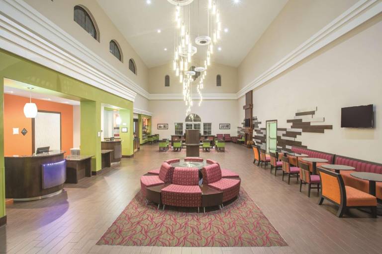 La Quinta Inn & Suites by Wyndham Conference Center Prescott — photo 4