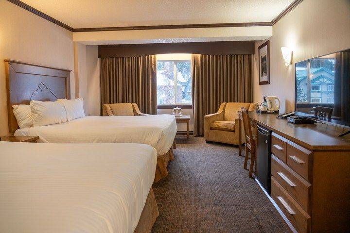 Superior Room 2 Queens