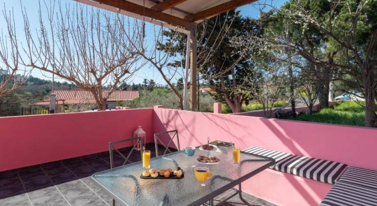Fully equipped spacious rental apartment with patio | Suitable for remote work | Pets allowed — photo 5