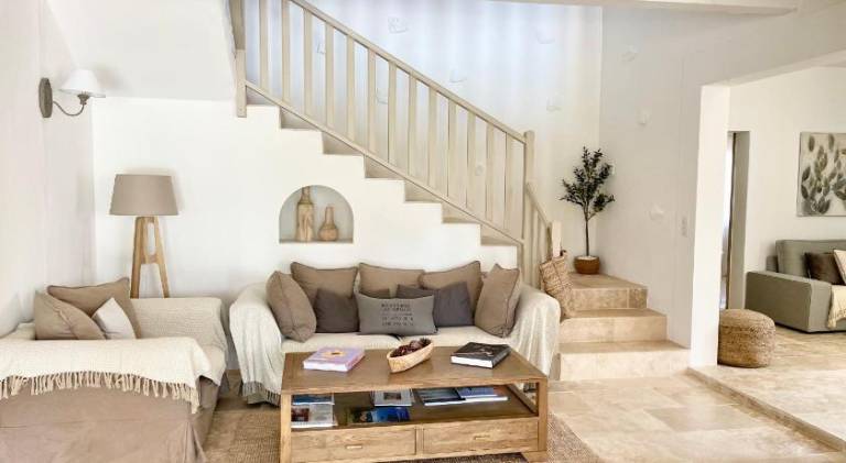 Villa with pool | Pets are welcome — photo 4