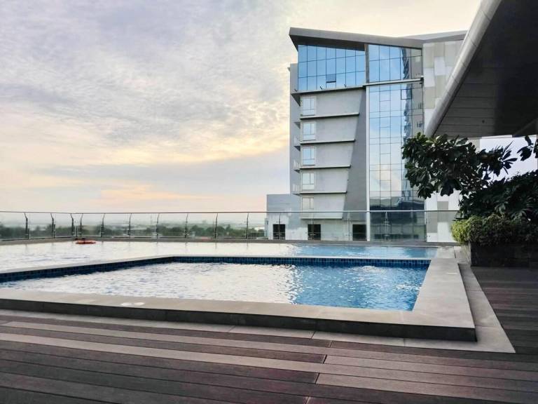 Pleasant vacation home with pool | Pets are welcome — photo 3