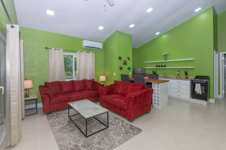 Child-friendly condo | Pets allowed — photo 3