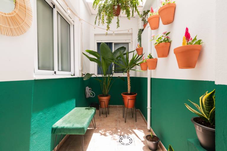 Family-friendly beautiful rental apartment with fast internet | City view | Next to the beach | Perfect for remote work | Pets are welcome in Santa Cruz de Tenerife