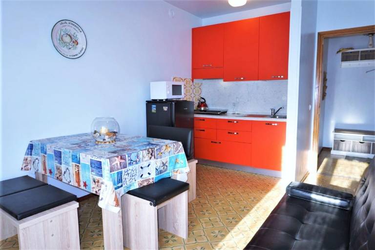 Apartment with terrace & pool — photo 5