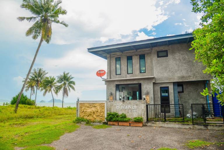 House Pak Tako