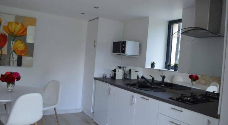 House with 2 rooms for 4 persons — photo 3