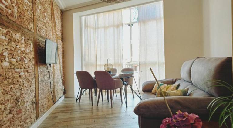 Wonderful rental apartment | Next to Toledo Cathedral | Perfect for remote work | Pets allowed in Toledo