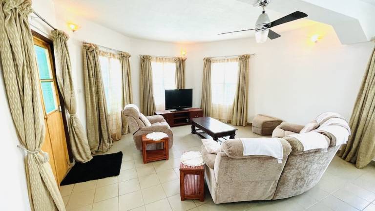 House  Bakau