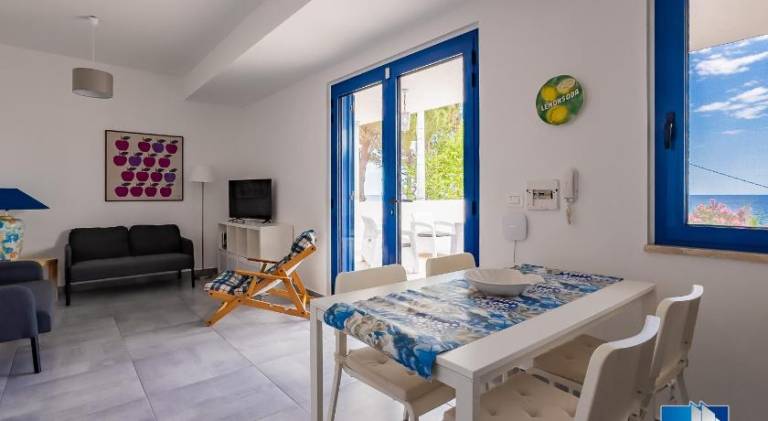 House with 3 rooms for 5 persons — photo 4
