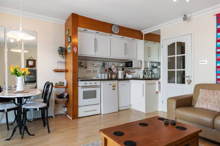 Family-oriented pleasant apartment | Panoramic view | Close to the beach | Dogs allowed — photo 3