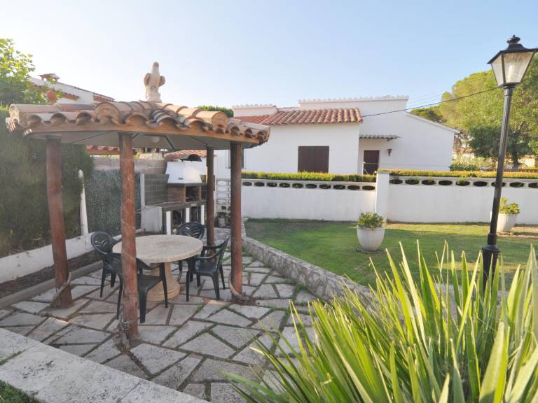 Villa with private pool, garden & BBQ — photo 5