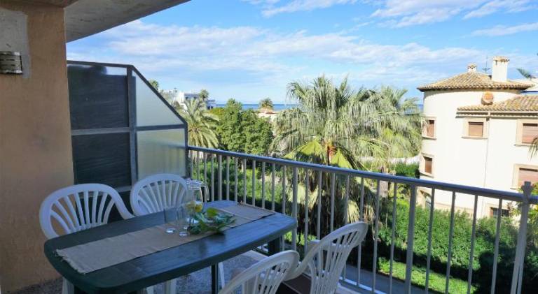 Apartment with 2 rooms for 4 persons in Denia