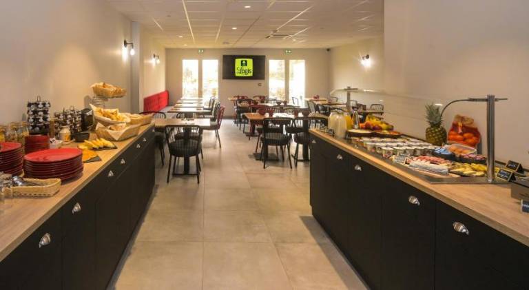 Logis Hotel Angers Sud — photo 3