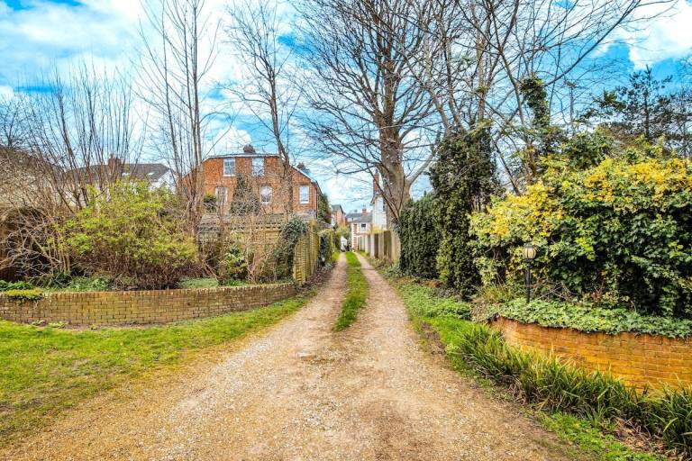 House Royal Tunbridge Wells