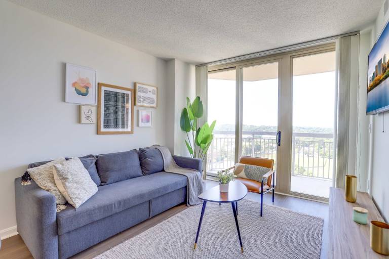 Ballston Retreat & Prime Spot
