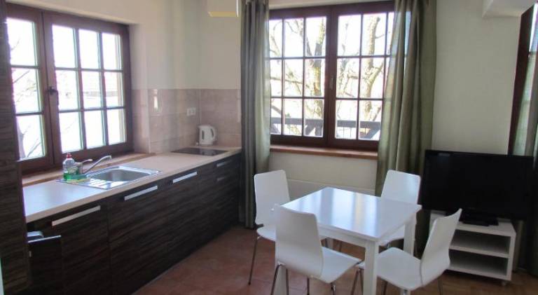Rental apartment with patio — photo 5