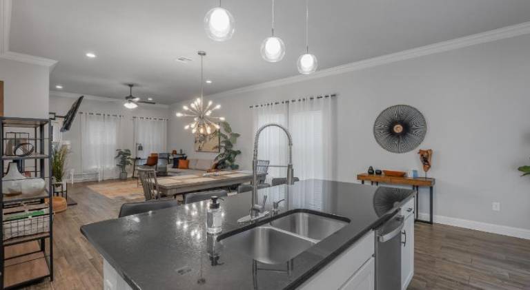Vacation home with yard, barbeque & terrace | Good for workation — photo 2