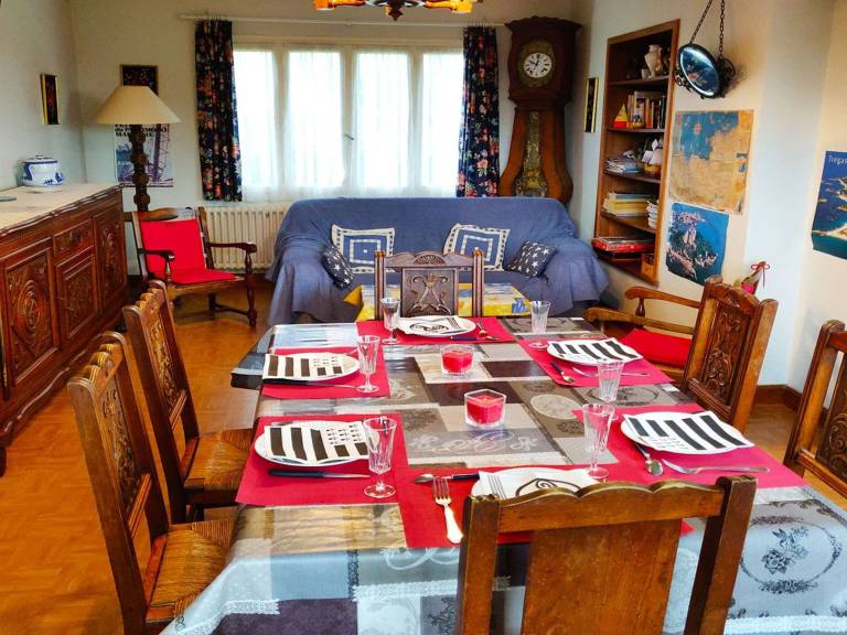 Family house with garden near the beach, pets allowed — photo 2