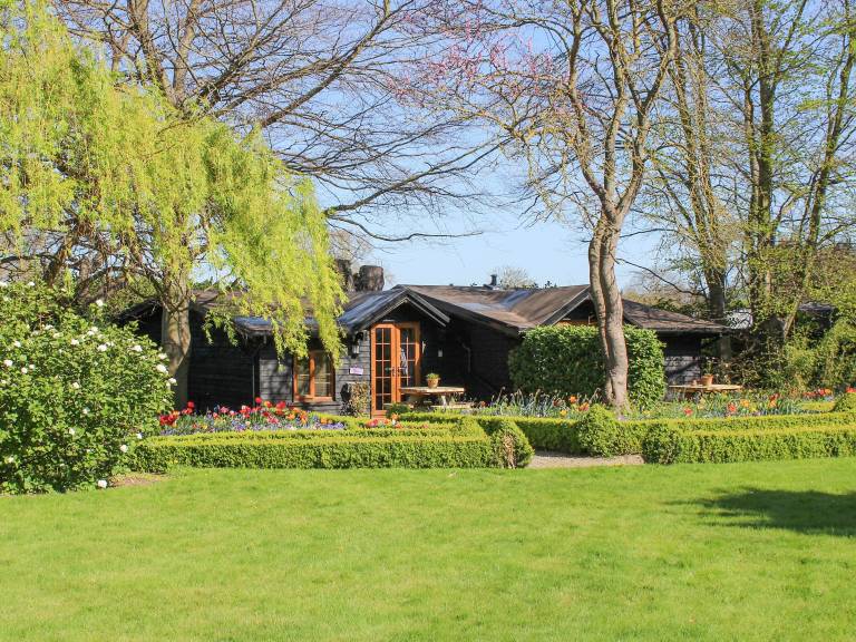 Chestnut Cottage 27636