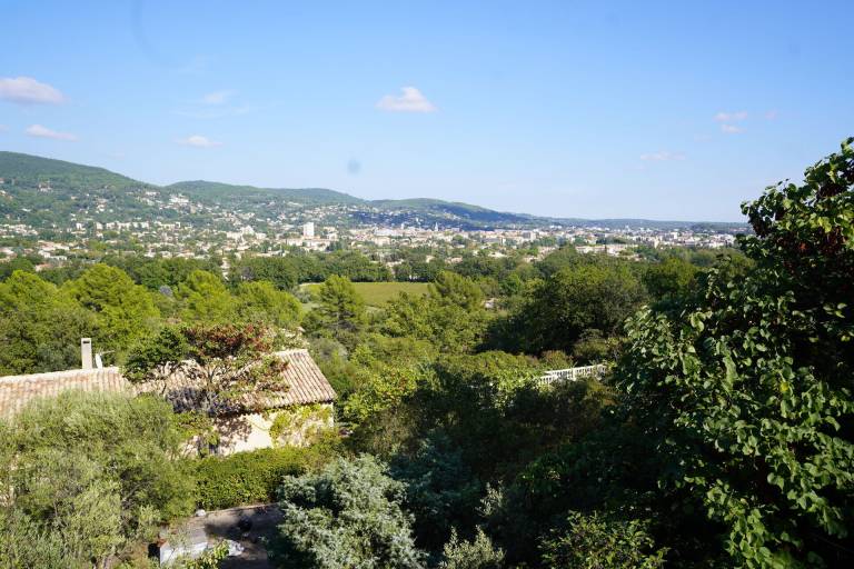 Villa with BBQ, pool & patio | Panoramic view — photo 3