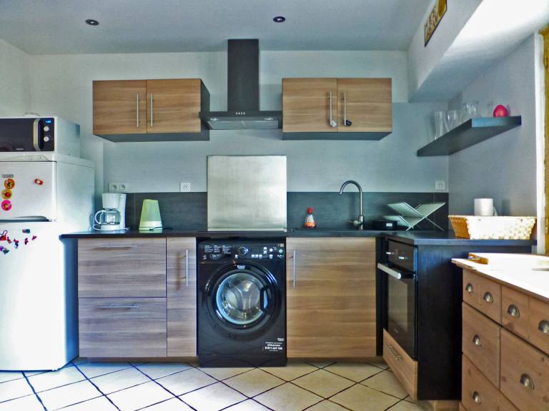 Fully equipped rental apartment | Next to the ski | Pets allowed — photo 2