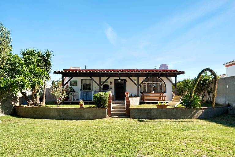 Chalet 'Casa Luna' with Private Pool near the Beach — photo 3