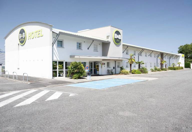B&B HOTEL Pau Lescar in Lescar