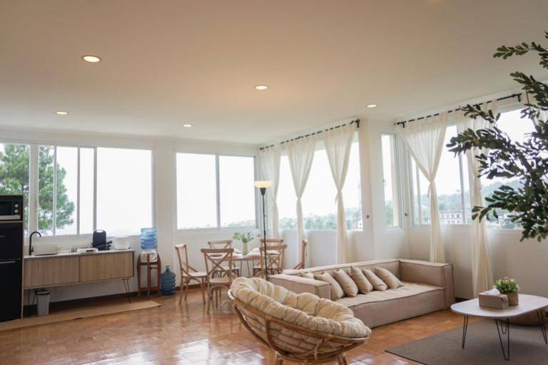 Serviced apartment with yard, grill & terrace — photo 4