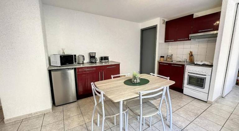 Apartment with 1 room for 4 persons — photo 4