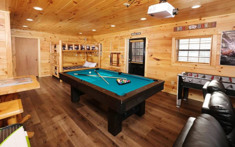 Cabin with patio, hot tub & yard | Mountain view — photo 2