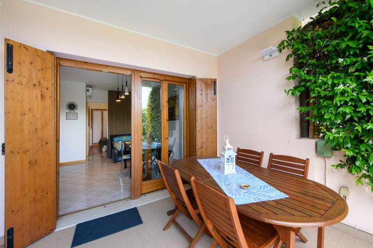 Apartment 'I Vigneti Del Garda' with Shared Pool, Wi-Fi and Air Conditioning — photo 5