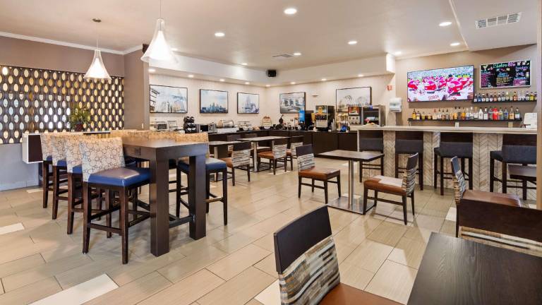 Best Western Plus Kansas City Airport-KCI East — photo 2