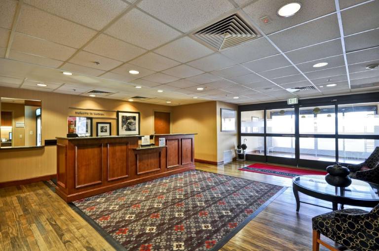 Hampton Inn & Suites Tucson East/Williams Center — photo 5