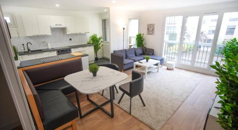 Luxury Suites Keyless Appartement Moderne et Spacieux 90 m2 Parking, Metro 14 Paris - Orly — photo 2