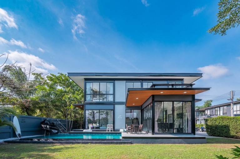 Villa with terrace, barbecue & private pool | Good for workation | Pets are welcome in Chonburi